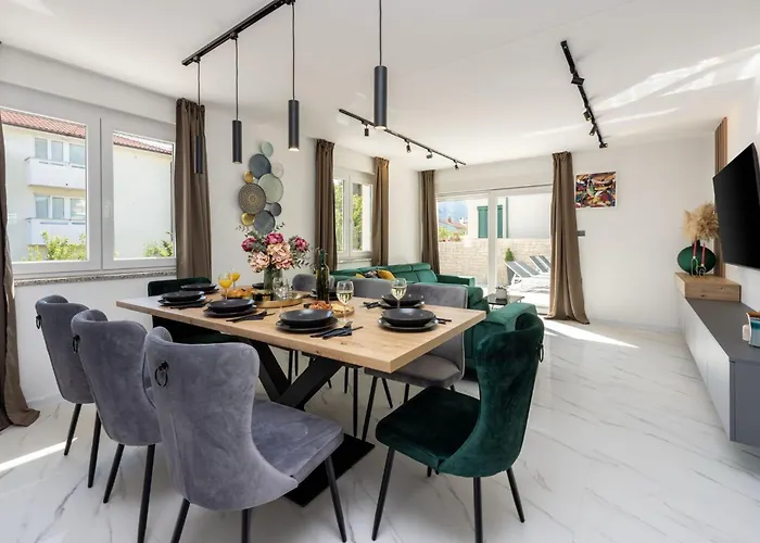 Family Friendly House With A Swimming Pool Baska, Krk - 24089 בית נופש *