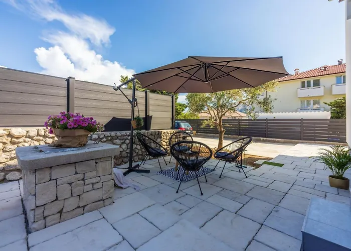 Family Friendly House With A Swimming Pool Baska, Krk - 24089 בית נופש באסקה