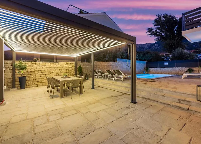 Family Friendly House With A Swimming Pool Baska, Krk - 24089 בית נופש
