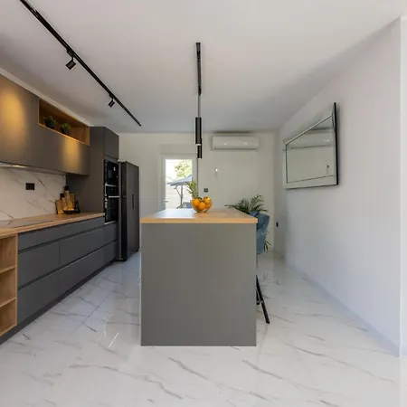 Family Friendly House With A Swimming Pool Baska, Krk - 24089 Nyaraló *
